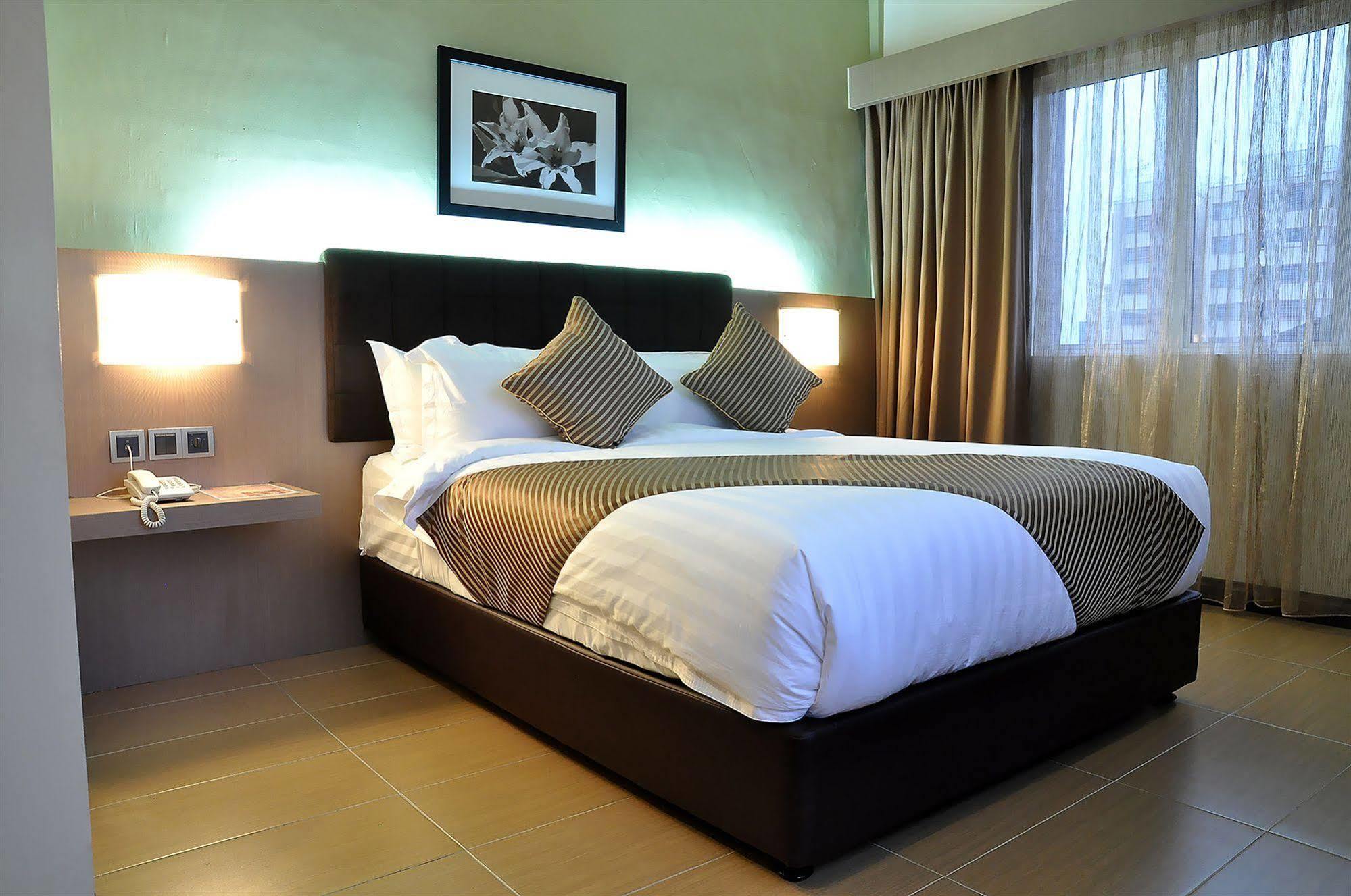 Bendahara Hotel @ Malacca City Kültér fotó